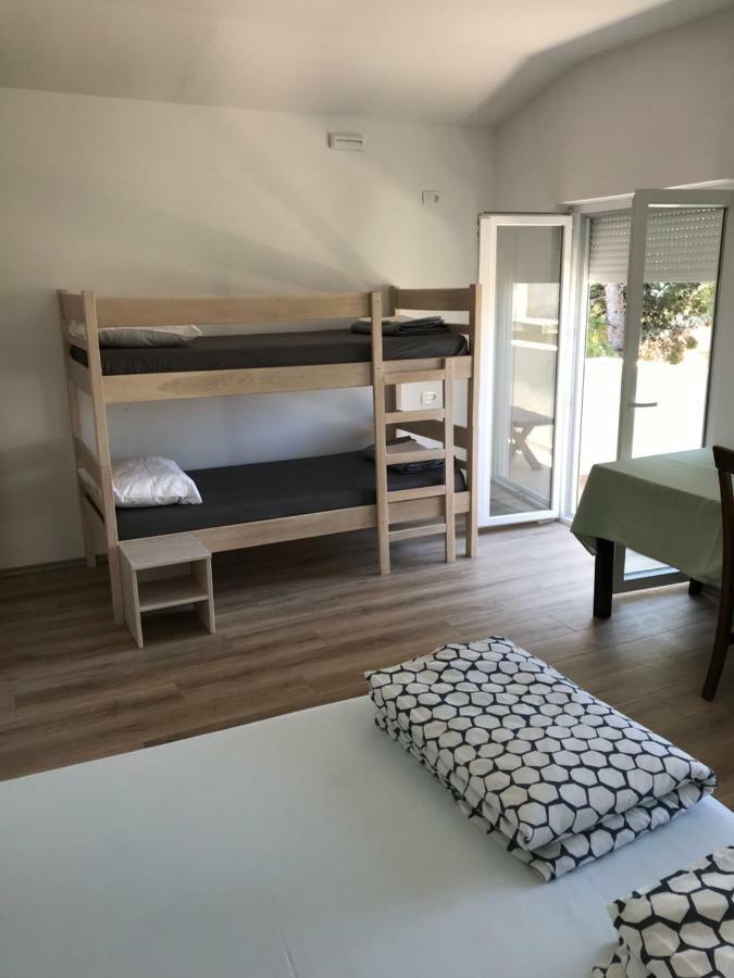 Novalja Inn 2 Luaran gambar
